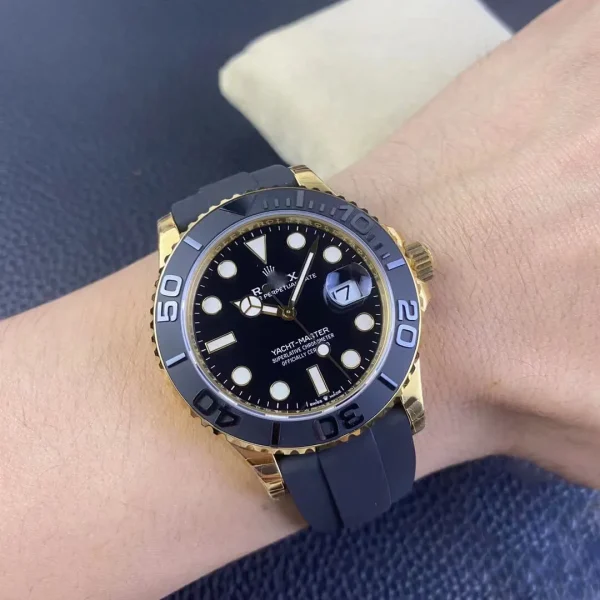 ROLEX YACHT MASTER M226658-0001 42MM VS FACTORY RUBBER STRAP - Image 7