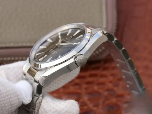OMEGA SEAMASTER 231.10.42.21.06.001 VS FACTORY STAINLESS STEEL STRAP - Image 4