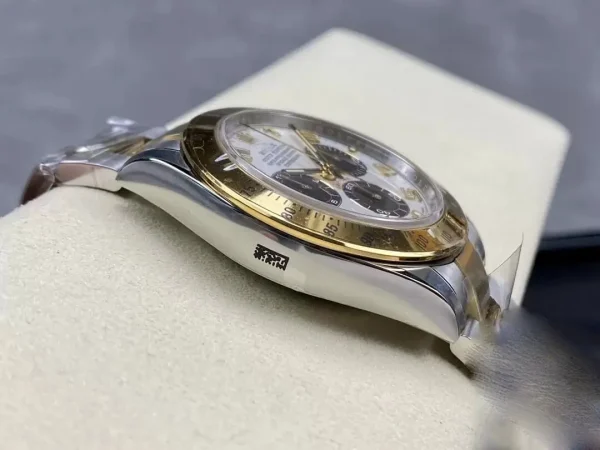 ROLEX COSMOGRAPH DAYTONA M116523 CLEAN FACTORY WHITE DIAL - Image 4