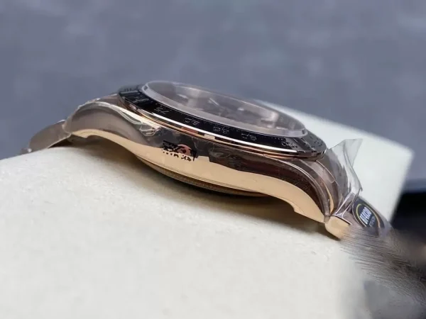 Rolex Daytona M116505-0013 BT factory gold watch strap - Image 4