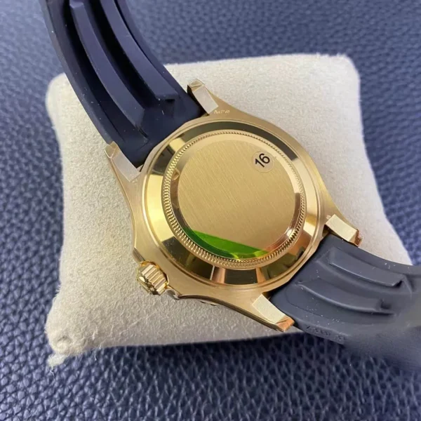 ROLEX YACHT MASTER M226658-0001 42MM VS FACTORY RUBBER STRAP - Image 6