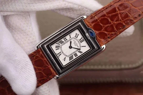 CARTIER TANK SOLO LADIES W5200025 WHITE DIAL - Image 3